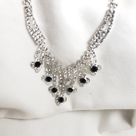 Necklace - Picture 1 of 6